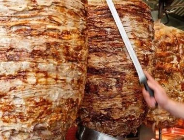 Γύρος… ο ελληνικός: Κατοχυρώνεται ως παραδοσιακό προϊόν στην ΕΕ